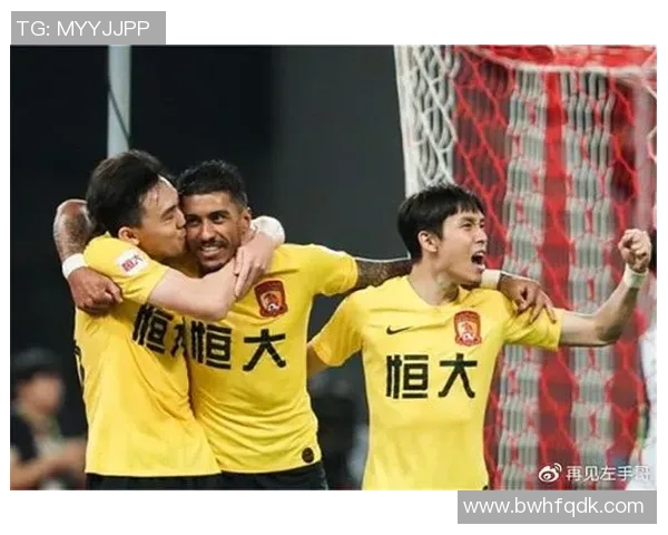 成都与武汉羽毛球队赛后复盘速度较量的精彩瞬间与战术分析